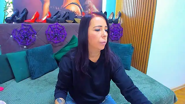 LauraSin online show from October 2025 04:22:02 AM