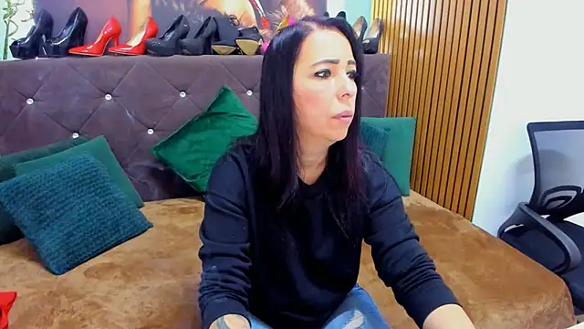 LauraSin online show from October 2025 03:19:02 AM