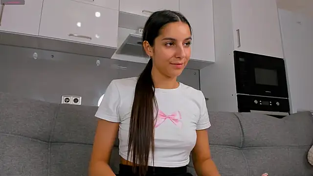 Maria  Candy online show from December 2025 11:31:01 AM