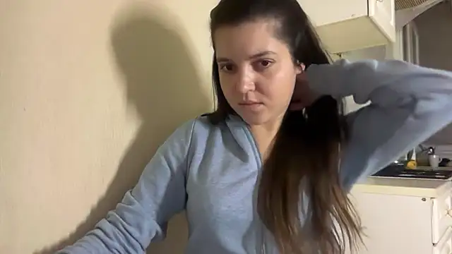 Sally Etty online show from November 2025 10:26:02 PM