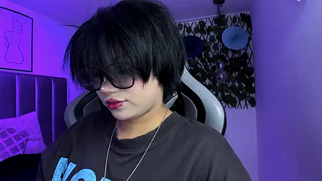 Kitty Gang online show from March 2026 01:16:02 AM