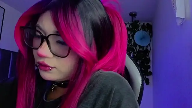 Kitty Gang online show from May 2026 01:48:07 AM