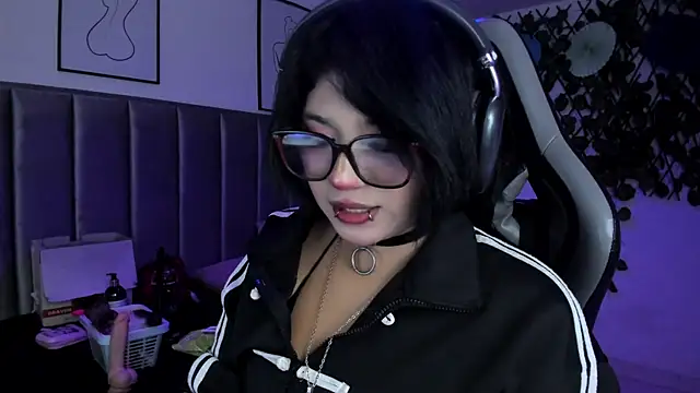 Kitty Gang online show from July 2026 06:47:02 AM