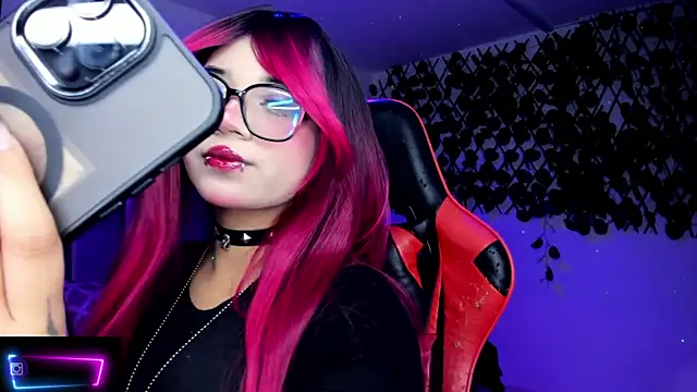 Kitty Gang online show from February 2026 02:00:02 AM