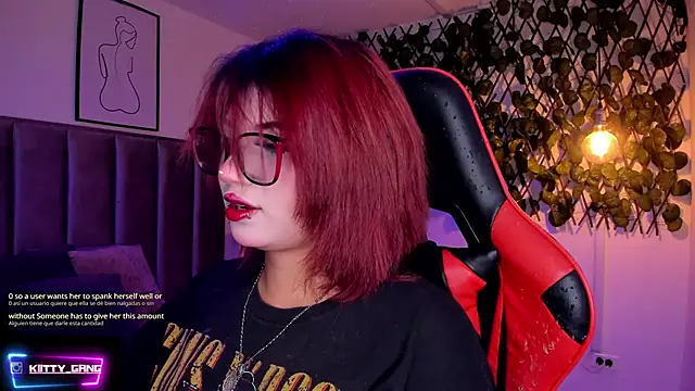 Kitty Gang online show from November 2025 01:28:01 AM