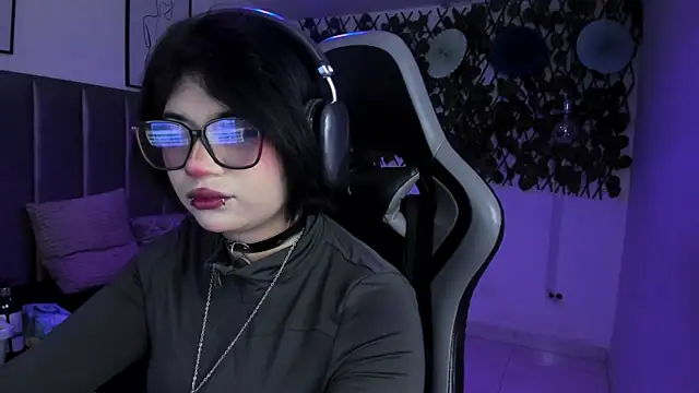 Kitty Gang online show from July 2026 12:33:02 AM