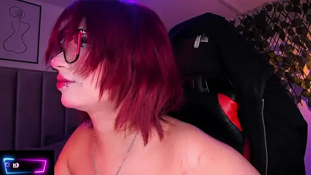 Kitty Gang online show from October 2025 02:33:02 AM