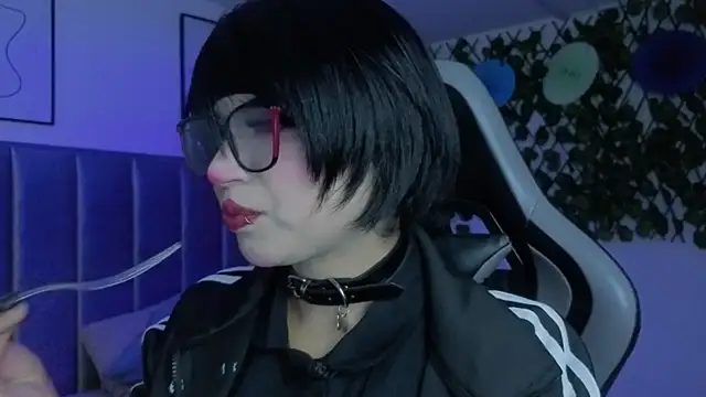 Kitty Gang online show from May 2026 01:57:01 AM