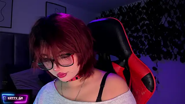 Snapshot of Kitty_Gang chatting on October 2025 01:59:01 AM Kitty Gang online show from October 2025 01:59:01 AM