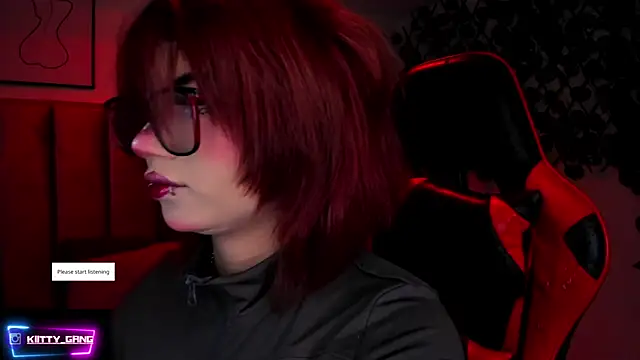 Kitty Gang online show from November 2025 02:01:01 AM