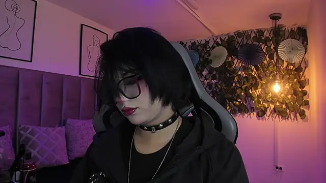 Kitty Gang online show from June 2026 01:33:01 AM