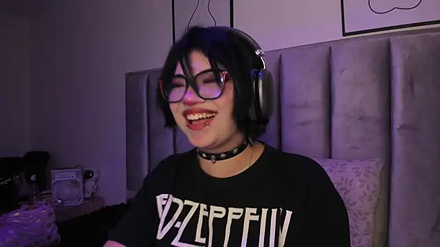 Kitty Gang online show from June 2026 06:52:02 AM