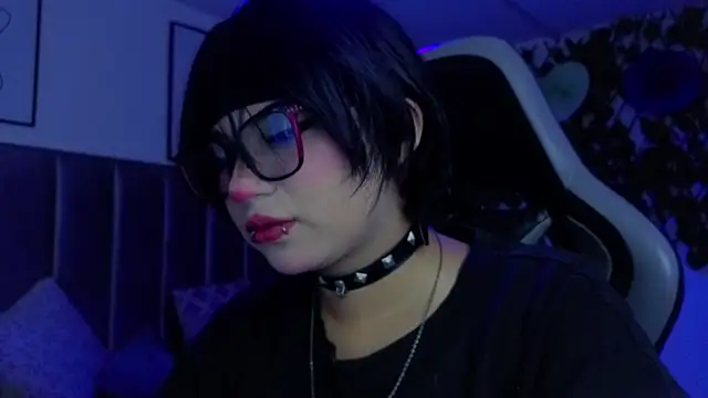 Kitty Gang online show from May 2026 01:42:01 AM