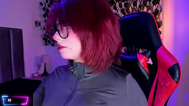 Kitty Gang online show from October 2025 02:32:01 AM