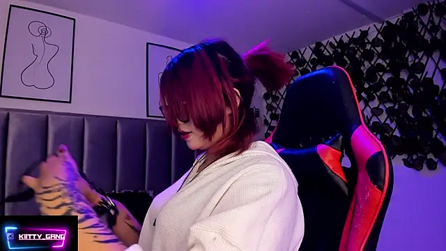 Kitty Gang online show from January 2026 02:15:02 AM