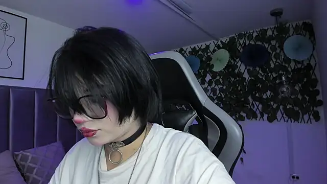 Kitty Gang online show from June 2026 01:17:02 AM
