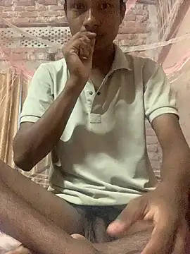 Snapshot of ShroveRising chatting on October 2025 04:50:01 PM ShroveRising online show from October 2025 04:50:01 PM