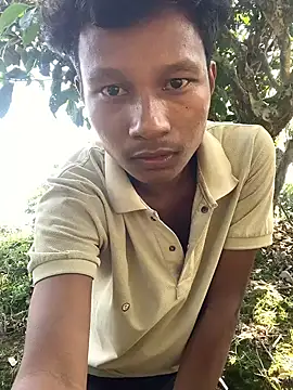 Snapshot of ShroveRising chatting on October 2025 06:25:02 AM ShroveRising online show from October 2025 06:25:02 AM