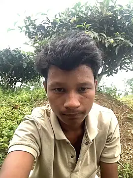 Snapshot of ShroveRising chatting on October 2025 05:28:01 AM ShroveRising online show from October 2025 05:28:01 AM