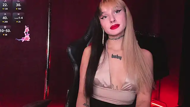 Snapshot of MilaAsh chatting on February 2025 11:44:02 AM MilaAsh online show from February 2025 11:44:02 AM