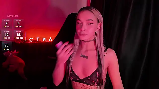 MilaAsh online show from March 2026 04:37:01 AM