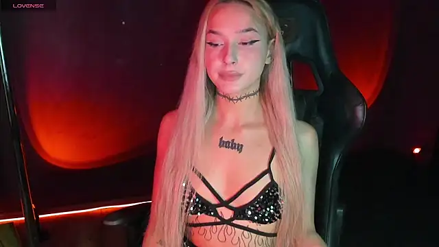 Snapshot of MilaAsh chatting on September 2025 07:48:02 AM MilaAsh online show from September 2025 07:48:02 AM