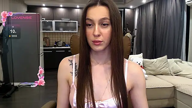 Snapshot of Doll_Jasmine_ chatting on April 2026 05:19:02 PM Doll Jasmine online show from April 2026 05:19:02 PM