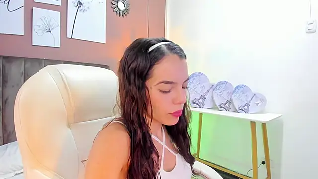 Snapshot of samii_live chatting on March 2025 08:03:02 PM samii live online show from March 2025 08:03:02 PM