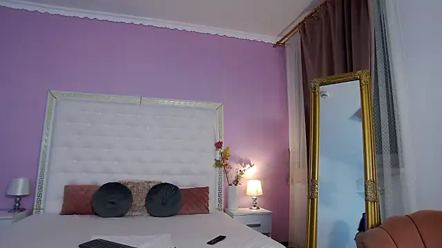 Lenna Paul online show from February 2026 05:03:02 AM