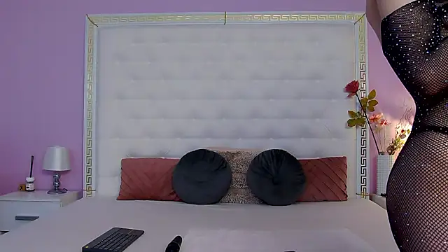 Lenna Paul online show from March 2026 05:34:02 AM