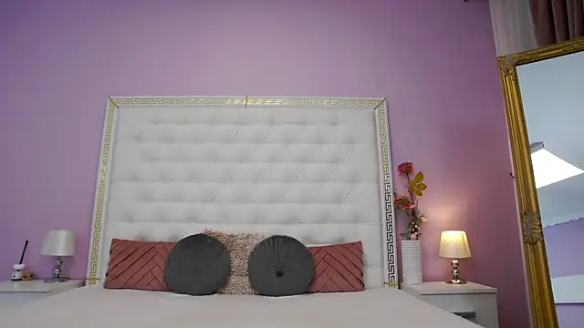 Lenna Paul online show from December 2025 04:12:02 AM