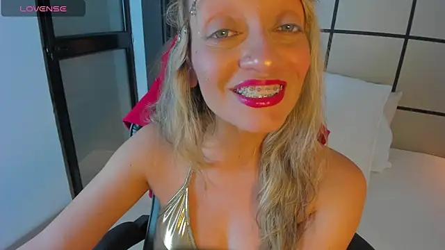 emma collson online show from September 2025 02:48:01 AM