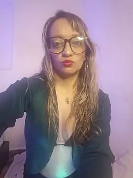 emma collson online show from March 2026 08:05:01 PM