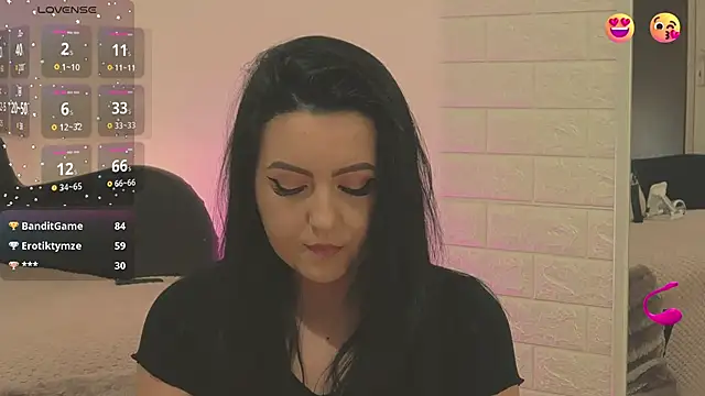 Ariel  Blossom online show from March 2025 01:10:02 PM