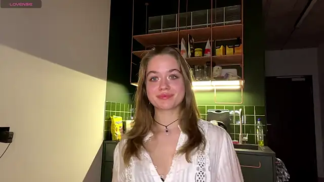 Snapshot of Celeste_Glow chatting on February 2025 11:25:02 PM Celeste Glow online show from February 2025 11:25:02 PM