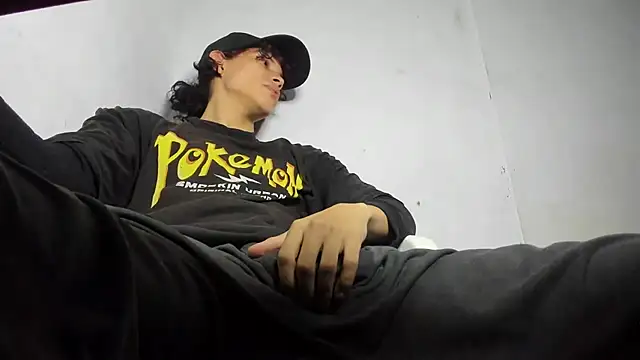 Snapshot of lax777_ chatting on October 2025 11:05:02 PM lax777 online show from October 2025 11:05:02 PM