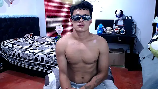 freddy romas online show from July 2026 12:18:01 AM