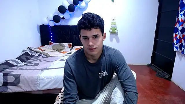 freddy romas online show from December 2025 07:57:01 AM