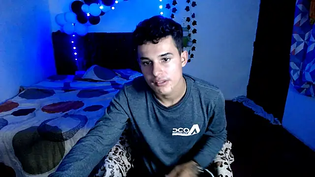 freddy romas online show from December 2025 05:34:02 PM