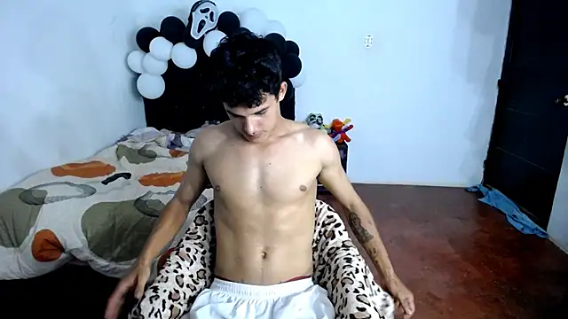 freddy romas online show from October 2025 04:03:01 AM