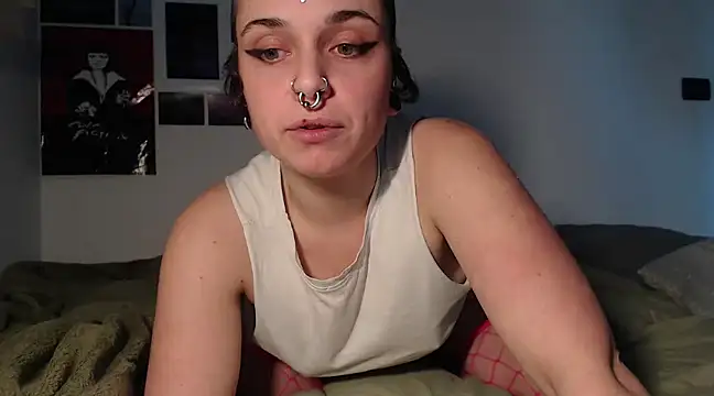 Snapshot of kinkyspirali chatting on January 2025 02:56:02 PM kinkyspirali online show from January 2025 02:56:02 PM