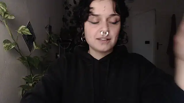 Snapshot of kinkyspirali chatting on February 2026 07:00:01 PM kinkyspirali online show from February 2026 07:00:01 PM