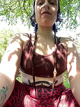 kinkyspirali online show from April 2026 09:44:01 AM