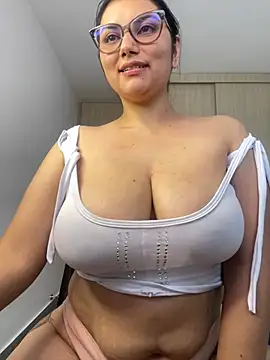 Snapshot of Lili-52 chatting on February 2025 04:36:02 PM Lili-52 online show from February 2025 04:36:02 PM