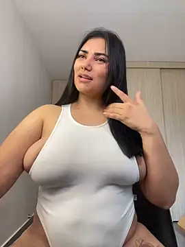 Snapshot of Lili-52 chatting on February 2025 03:28:02 PM Lili-52 online show from February 2025 03:28:02 PM