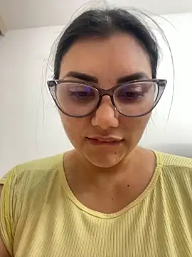 Snapshot of Lili-52 chatting on January 2025 03:50:01 PM Lili-52 online show from January 2025 03:50:01 PM