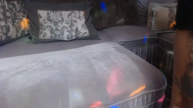 mysterymel online show from May 2026 07:06:01 AM
