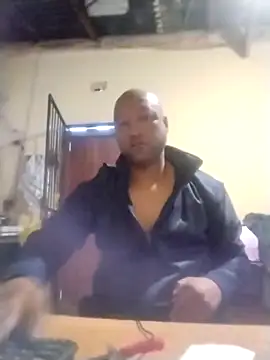 Snapshot of surger chatting on December 2025 04:06:02 AM surger online show from December 2025 04:06:02 AM