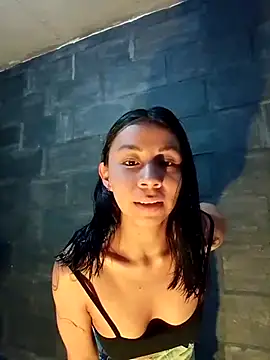 selene gils online show from October 2025 01:40:01 AM