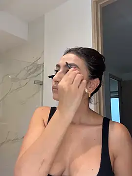 Snapshot of Gia_Ferh chatting on February 2026 06:06:02 PM Gia Ferh online show from February 2026 06:06:02 PM